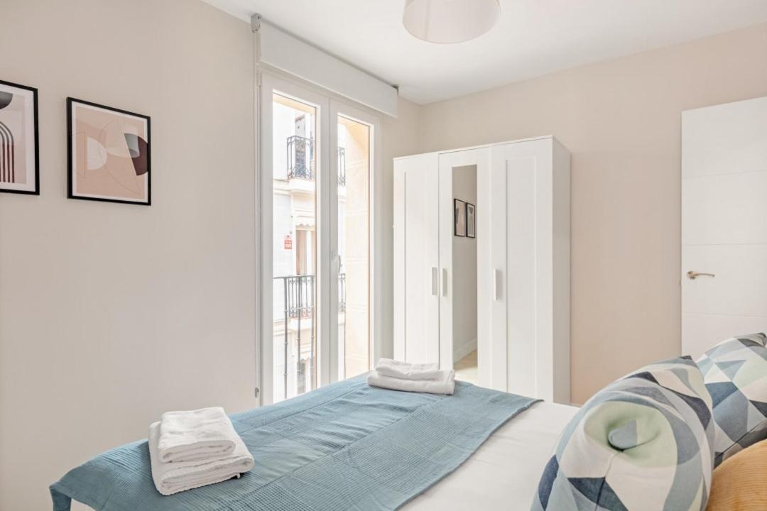 2 Bedrooms 1 Bathroom Furnished - Las Letras - Bright - Mintystay Madrid Dış mekan fotoğraf