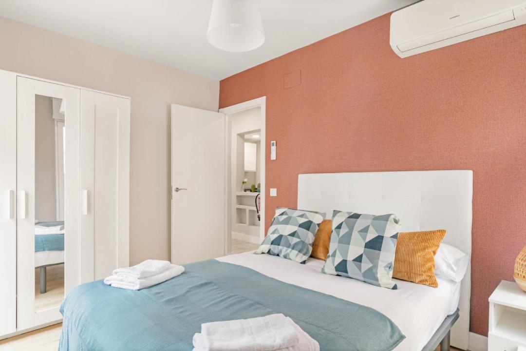 2 Bedrooms 1 Bathroom Furnished - Las Letras - Bright - Mintystay Madrid Dış mekan fotoğraf