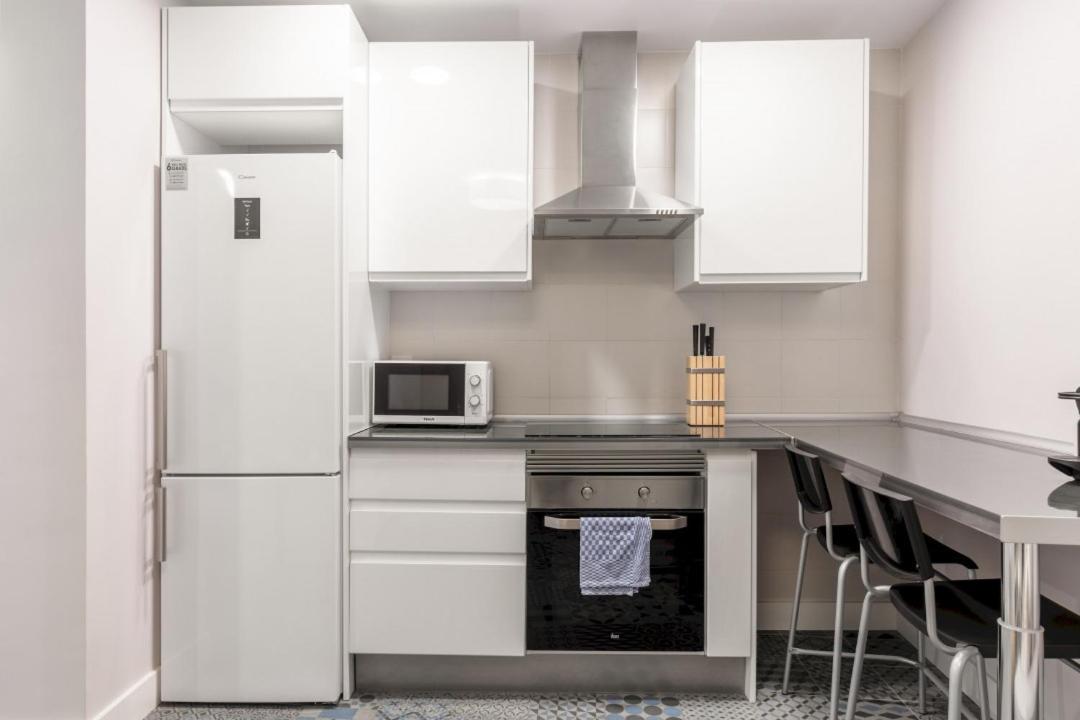 2 Bedrooms 1 Bathroom Furnished - Las Letras - Bright - Mintystay Madrid Dış mekan fotoğraf